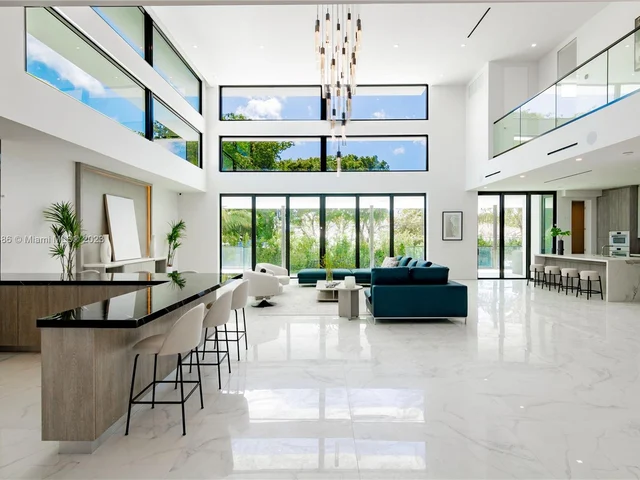 1248 NE 89th St, Miami FL 33138