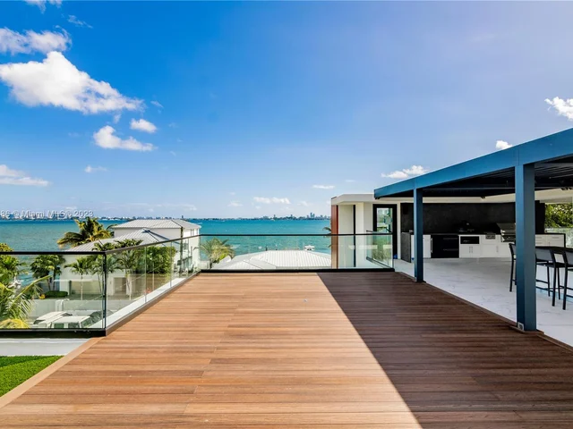 1248 NE 89th St, Miami FL 33138