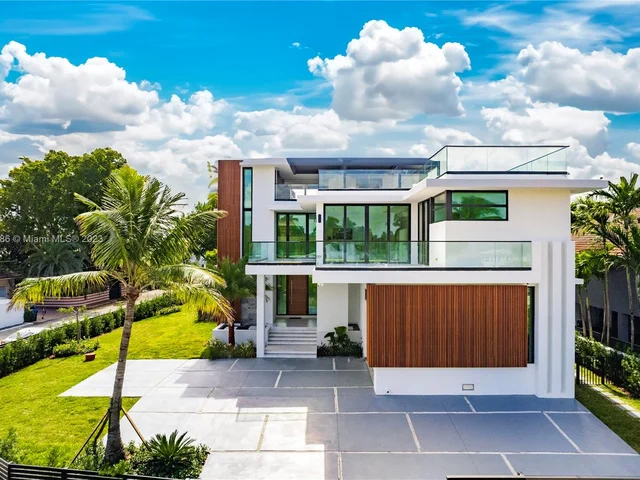 1248 NE 89th St, Miami FL 33138