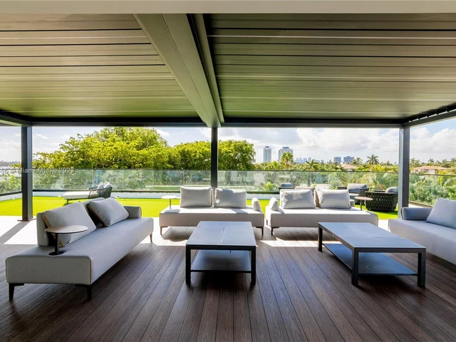 1248 NE 89th St, Miami FL 33138