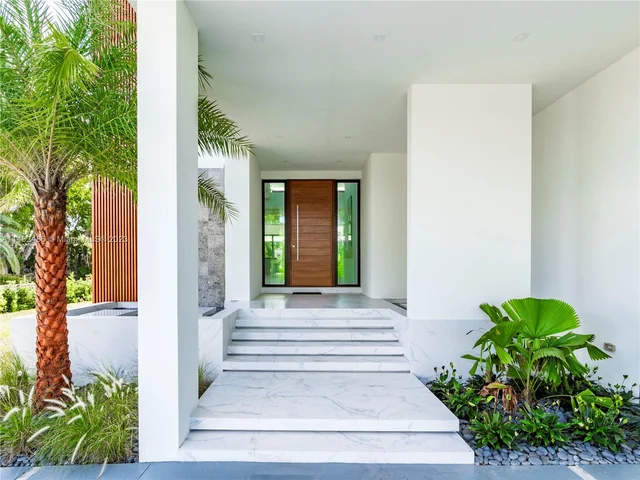 1248 NE 89th St, Miami FL 33138