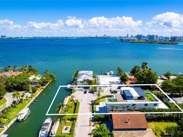 1248 NE 89th St, Miami FL 33138