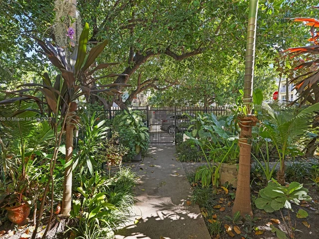 900 Meridian Ave # 103, Miami Beach FL 33139