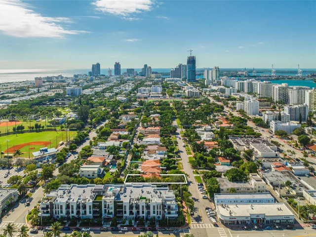 1443 Lenox Ave, Miami Beach FL 33139