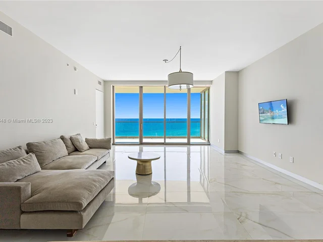 18975 Collins Ave # 802, Sunny Isles Beach FL 33160
