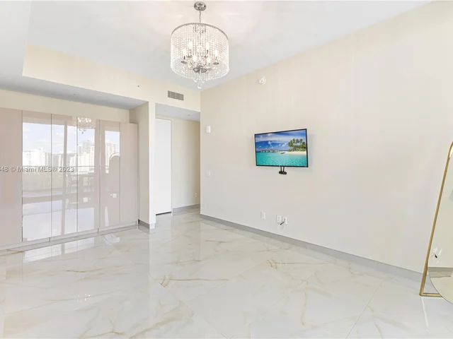 18975 Collins Ave # 802, Sunny Isles Beach FL 33160