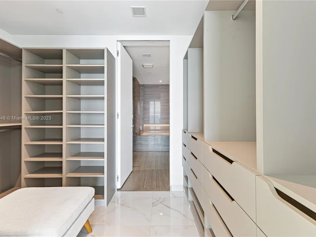 18975 Collins Ave # 802, Sunny Isles Beach FL 33160