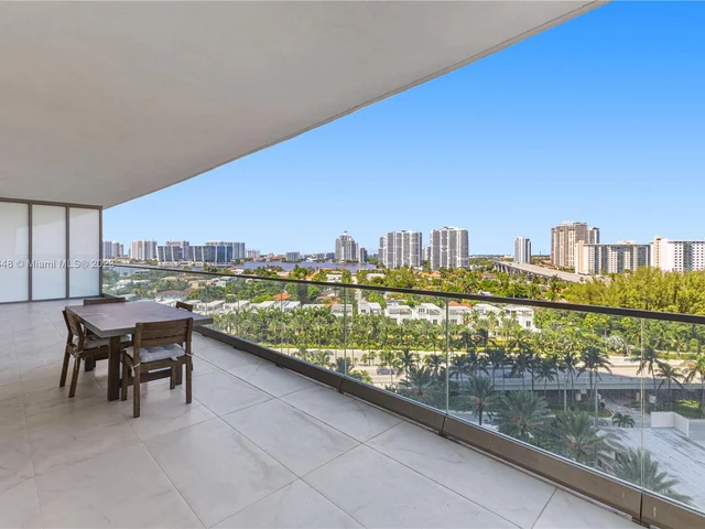 18975 Collins Ave # 802, Sunny Isles Beach FL 33160