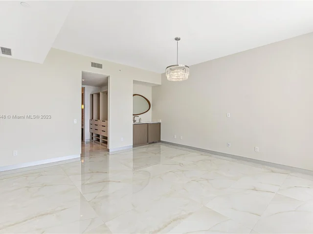 18975 Collins Ave # 802, Sunny Isles Beach FL 33160