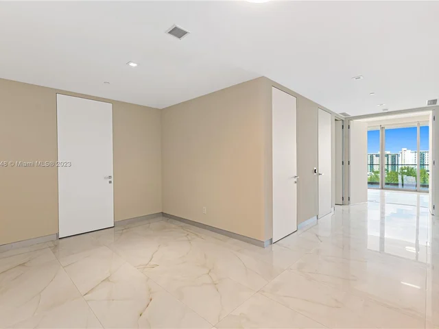 18975 Collins Ave # 802, Sunny Isles Beach FL 33160