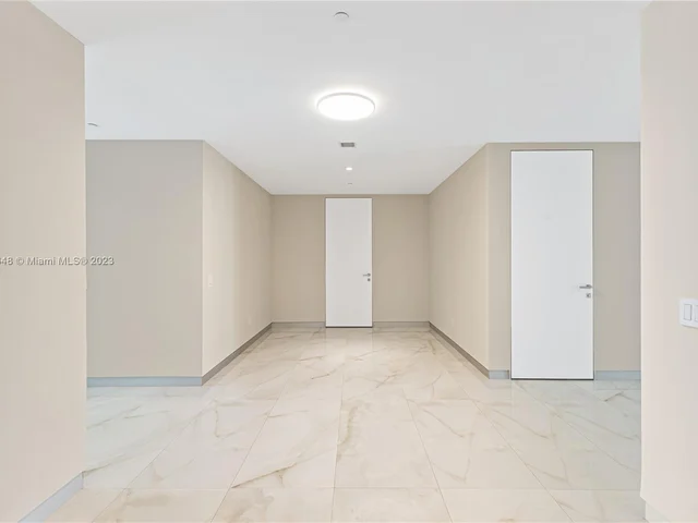 18975 Collins Ave # 802, Sunny Isles Beach FL 33160