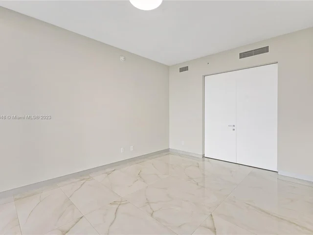 18975 Collins Ave # 802, Sunny Isles Beach FL 33160