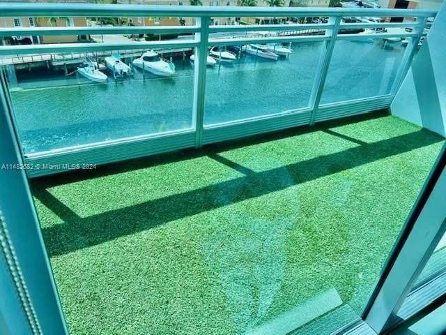 2950 NE 188 # 402, Aventura FL 33180