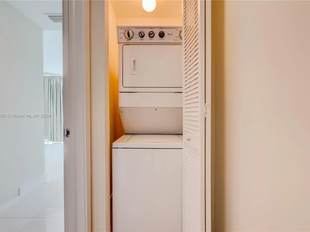 2950 NE 188 # 402, Aventura FL 33180