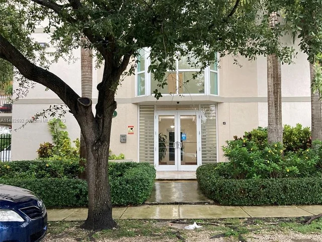 954 SW 36th Ct # 202, Miami FL 33135