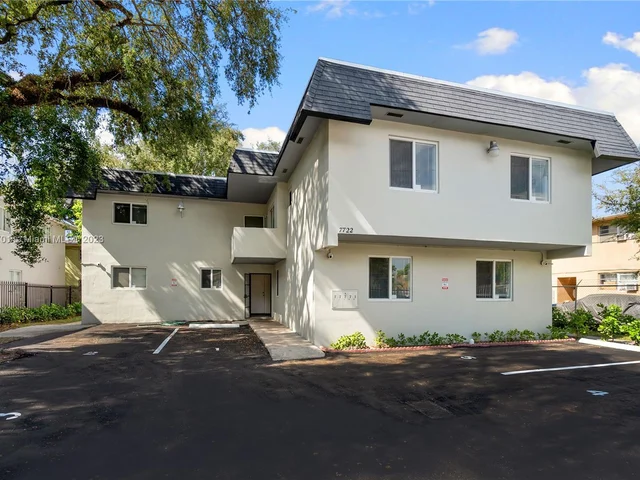 7722 NE 3rd Ct # 4, Miami FL 33138
