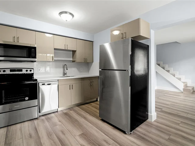 7722 NE 3rd Ct # 4, Miami FL 33138