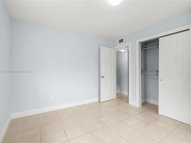 7722 NE 3rd Ct # 4, Miami FL 33138