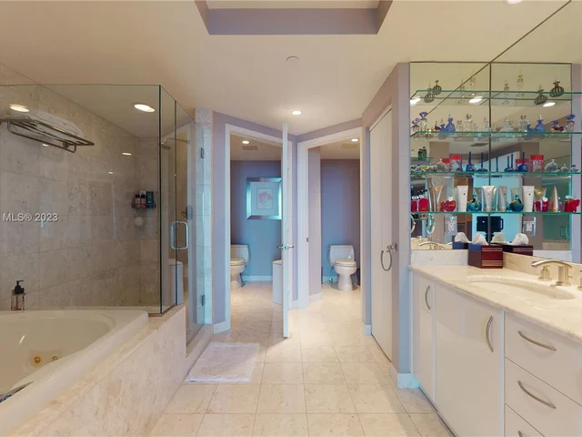 1331 Brickell Bay Dr # 2105, Miami FL 33131