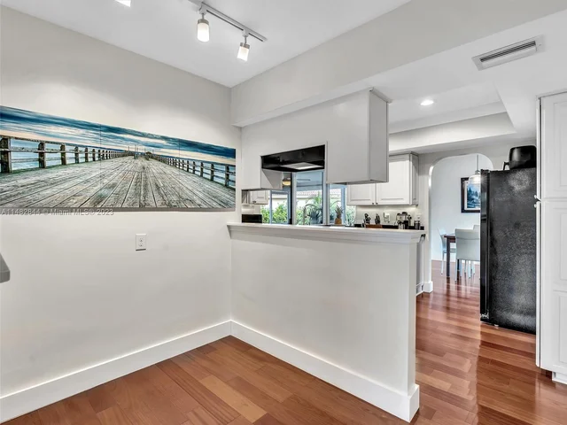 4000 NW 103rd Dr, Coral Springs FL 33065