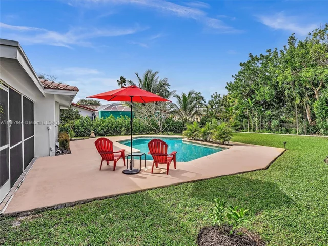 4000 NW 103rd Dr, Coral Springs FL 33065