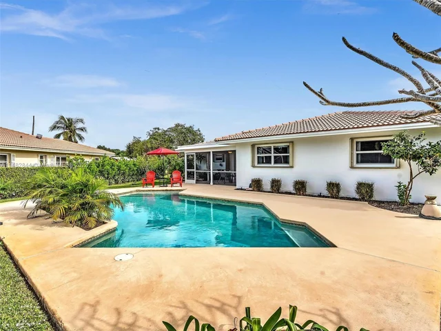 4000 NW 103rd Dr, Coral Springs FL 33065