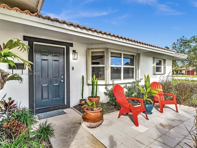 4000 NW 103rd Dr, Coral Springs FL 33065