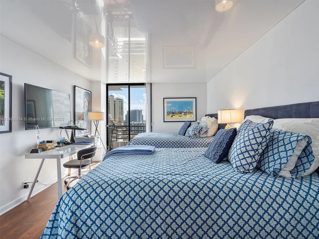 3300 NE 191st street # 13, Aventura FL 33180