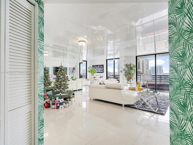 3300 NE 191st street # 13, Aventura FL 33180