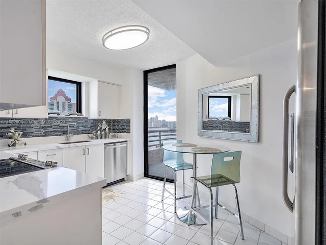 3300 NE 191st street # 13, Aventura FL 33180