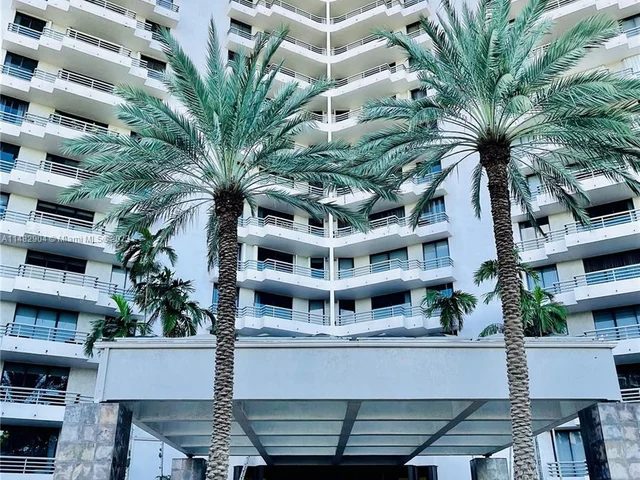 3300 NE 191st street # 13, Aventura FL 33180