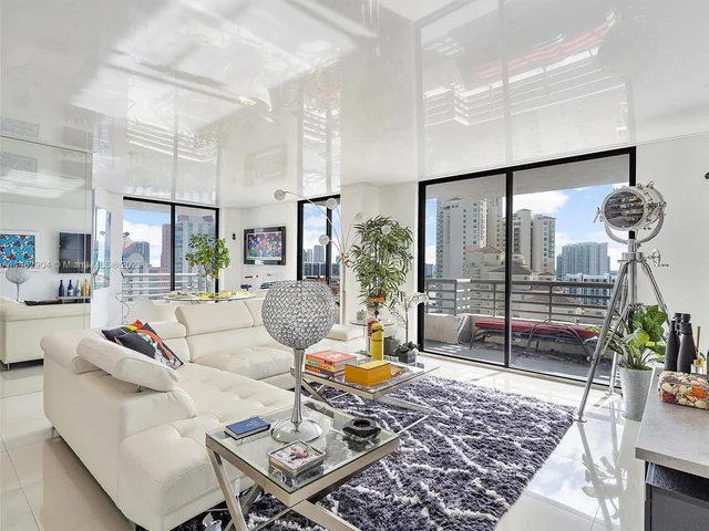 3300 NE 191st street # 13, Aventura FL 33180