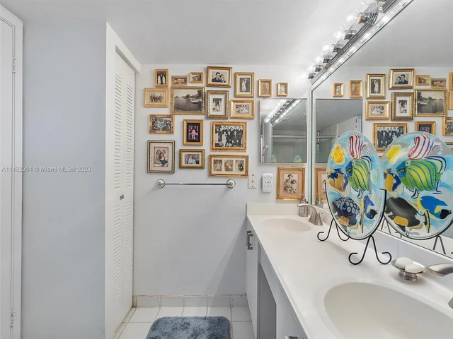 3300 NE 191st street # 13, Aventura FL 33180