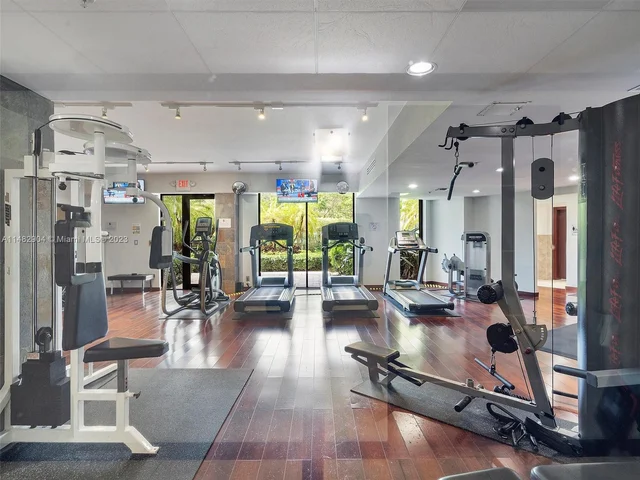 3300 NE 191st street # 13, Aventura FL 33180