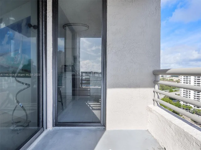 3300 NE 191st street # 13, Aventura FL 33180
