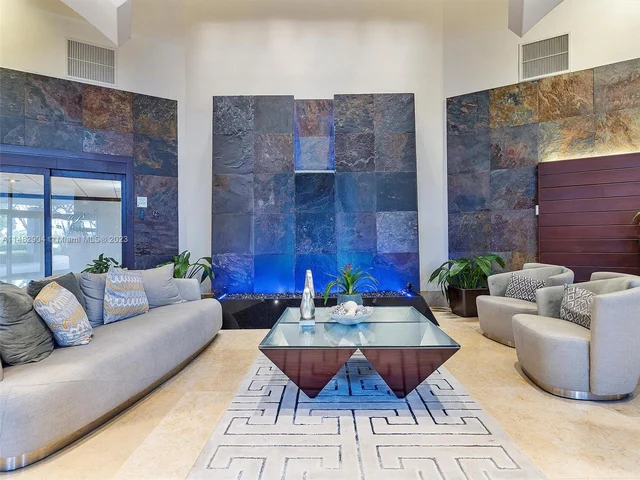 3300 NE 191st street # 13, Aventura FL 33180