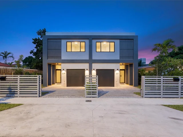 2631 SW 31st Ct # 2631, Miami FL 33133