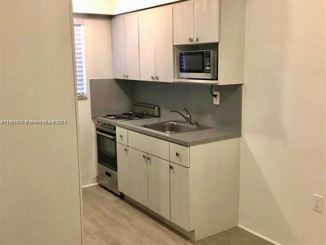 6511 Santona St # C14, Coral Gables FL 33146