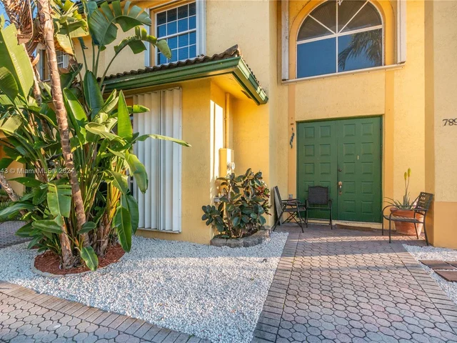 789 NE 195th St # 789, Miami FL 33179