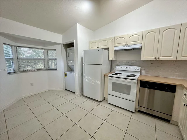 2920 SE 12th Rd # 30, Homestead FL 33035