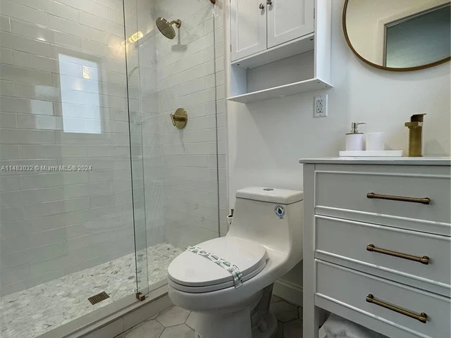 2703 SE 14th St, Pompano Beach FL 33062