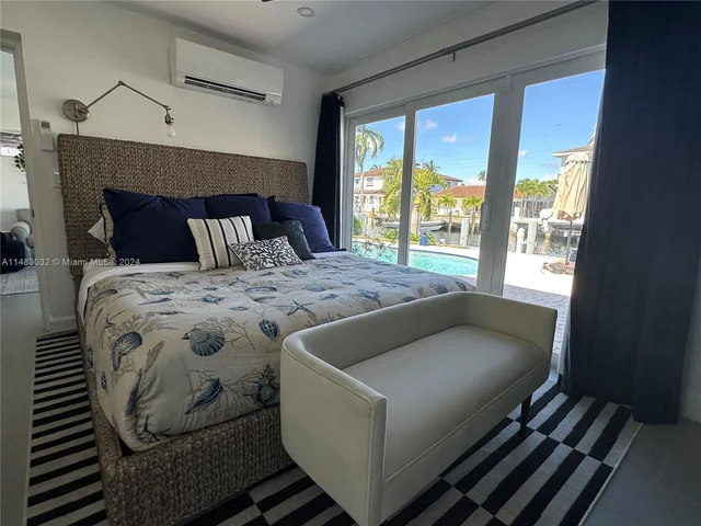 2703 SE 14th St, Pompano Beach FL 33062