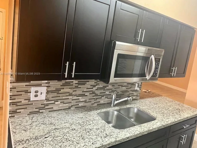 18336 NW 68th Ave # J, Hialeah FL 33015