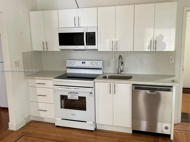 1219 Meridian Ave # 8, Miami Beach FL 33139