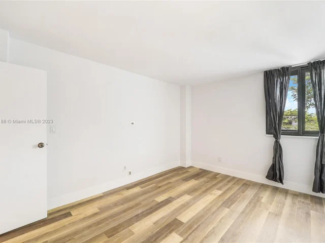 2715 Tigertail Ave # 405, Miami FL 33133