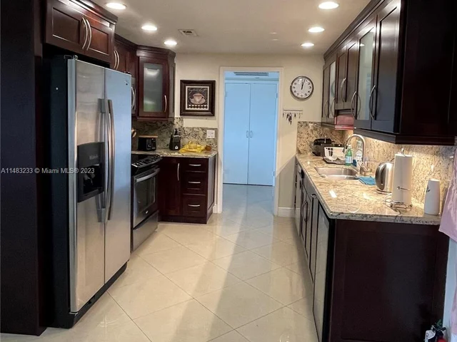 1800 NE 114th St # 1201, Miami FL 33181