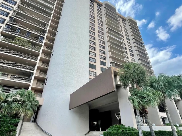 1800 NE 114th St # 1201, Miami FL 33181