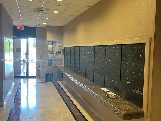 1800 NE 114th St # 1201, Miami FL 33181