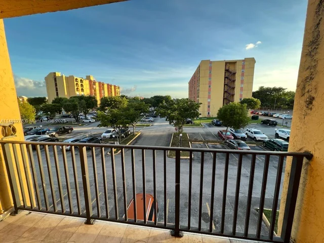 4721 NW 7th St # 12, Miami FL 33126