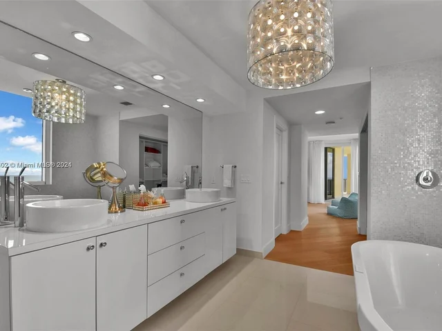 16275 Collins Ave # 2601, Sunny Isles Beach FL 33160